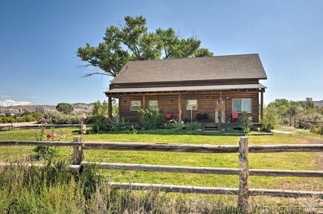 Cozy Henrieville Cabin 18 Mi To Bryce Canyon Np! エクステリア 写真