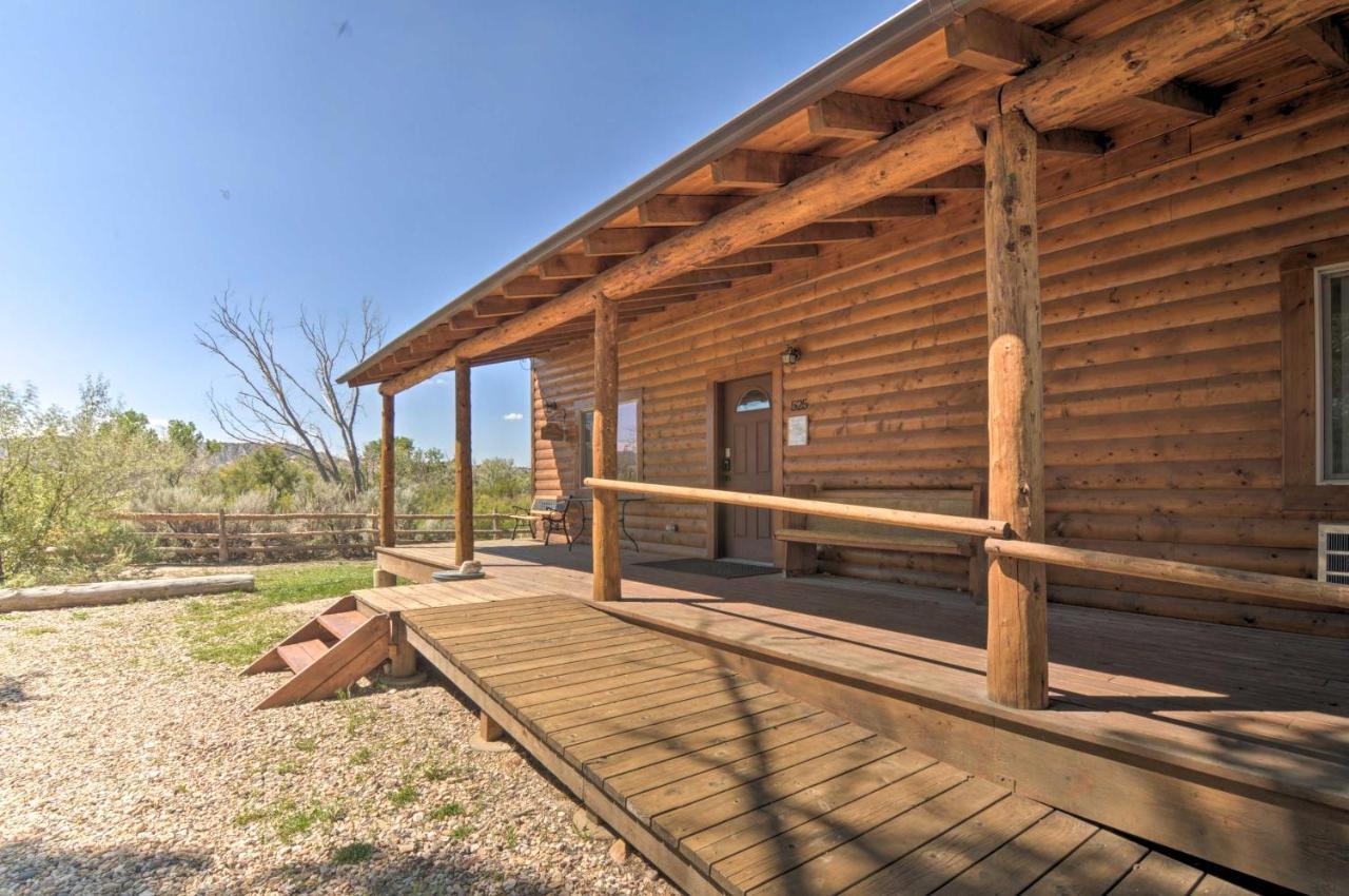 Cozy Henrieville Cabin 18 Mi To Bryce Canyon Np! エクステリア 写真