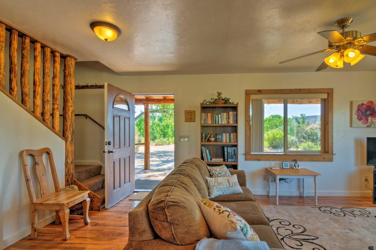 Cozy Henrieville Cabin 18 Mi To Bryce Canyon Np! エクステリア 写真