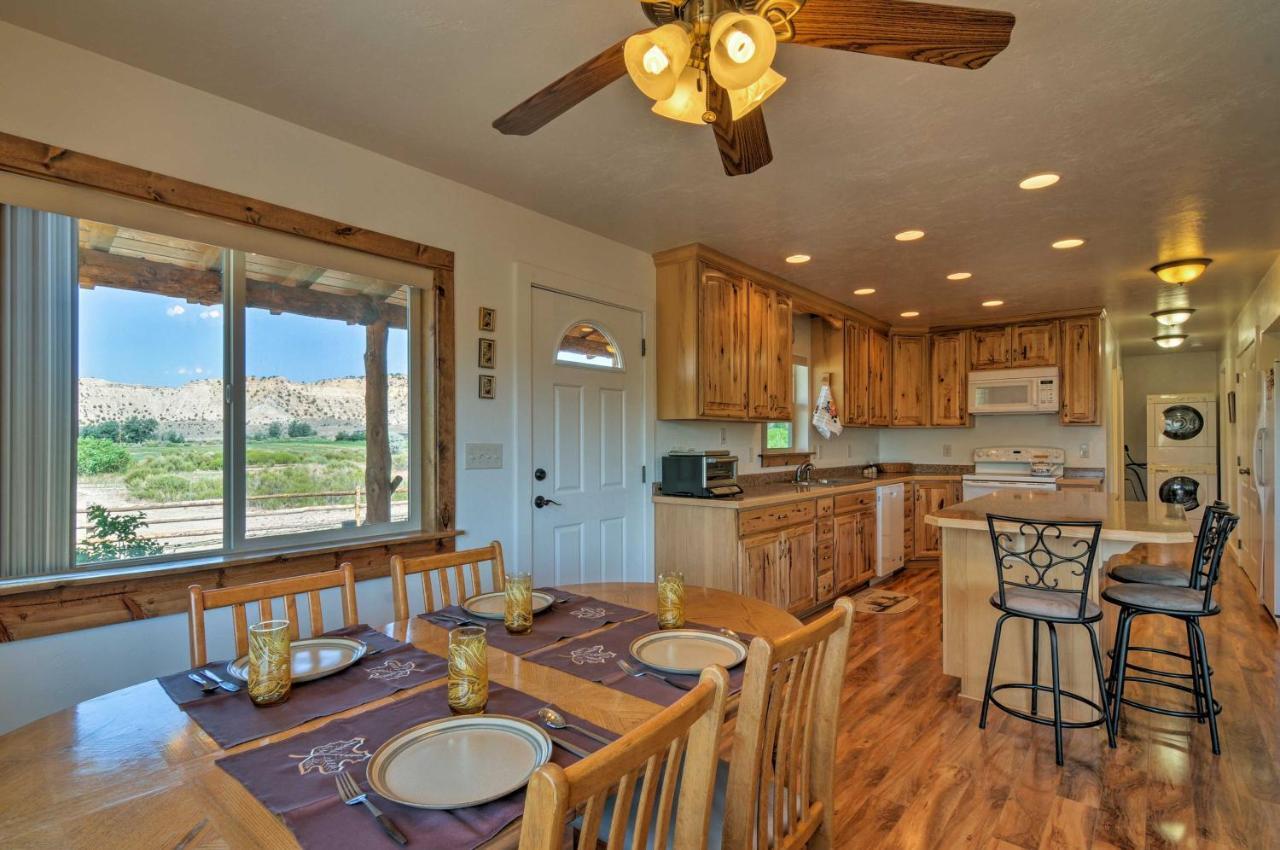Cozy Henrieville Cabin 18 Mi To Bryce Canyon Np! エクステリア 写真